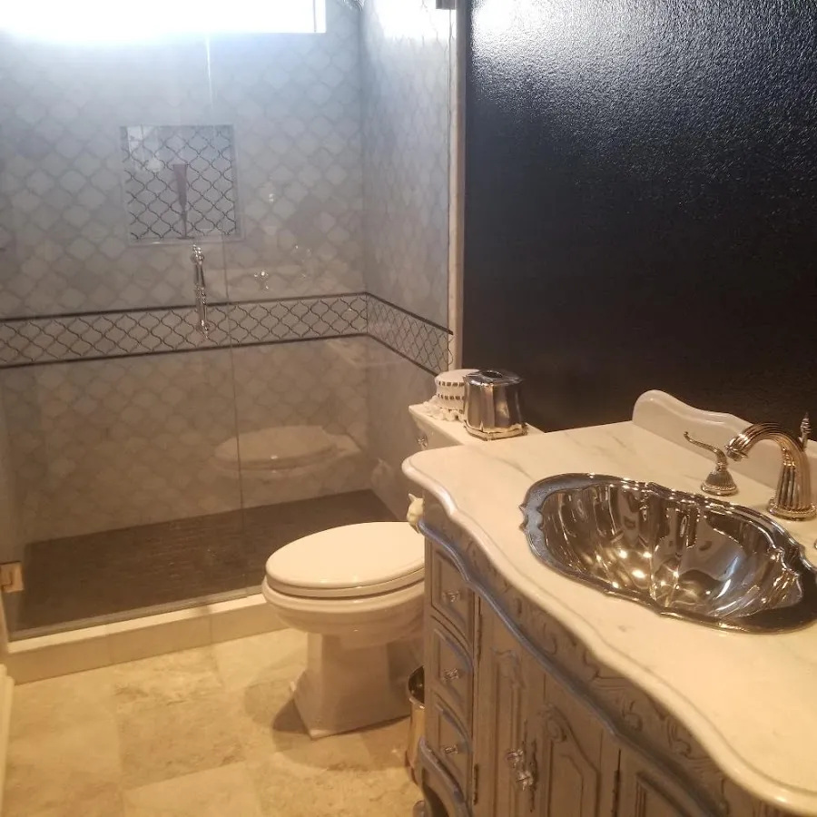 Professional plumbing work and bathroom remodeling in Galveston